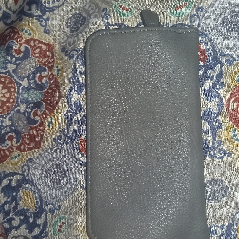 Gray Wallet - Picture 2 of 5